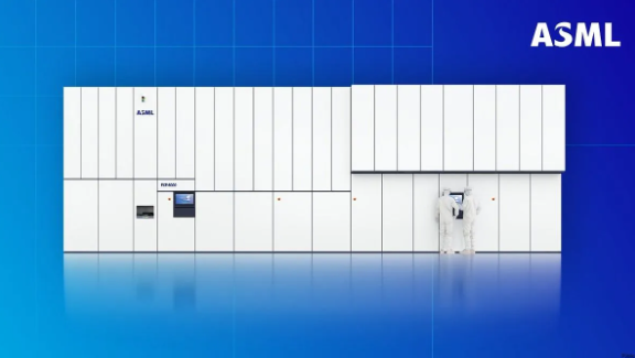 ASML推出全新Hyper-NA EUV技术，预计2030年问世引领半导体新篇章